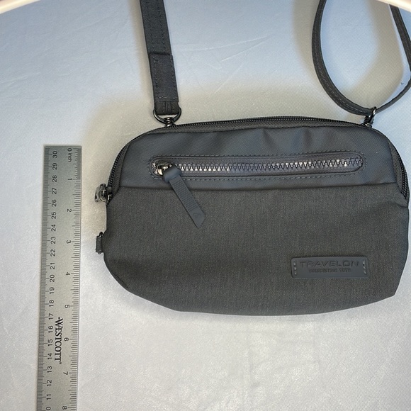 Travelon Anti-Theft Metro Convertible Small Crossbody Belt bag - Picture 12 of 15